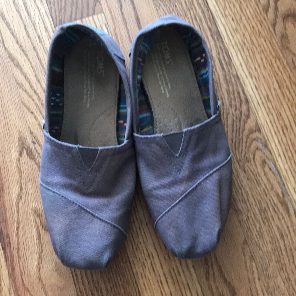 Toms